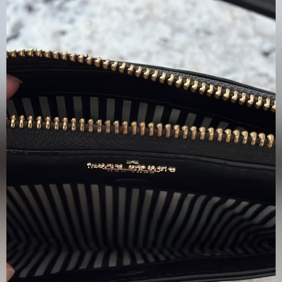 Kate Spade Cross Body - Picture 2 of 7